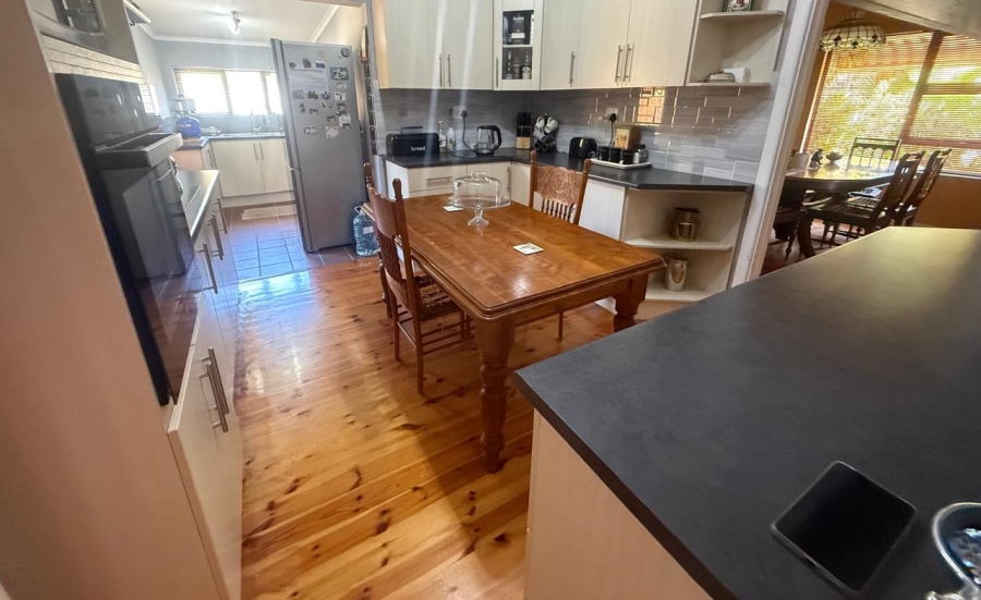 3 Bedroom Property for Sale in Bothasrus Eastern Cape